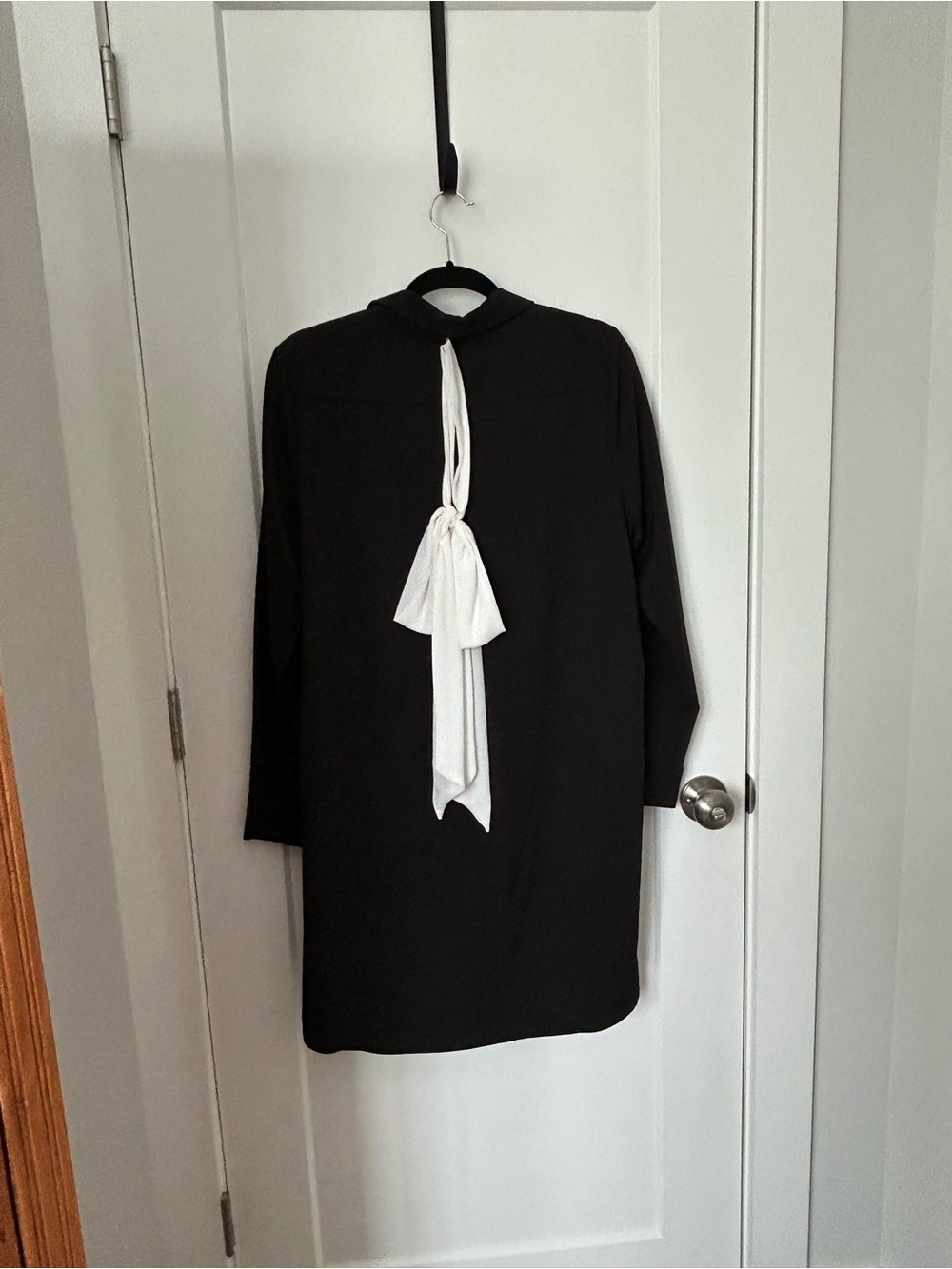 CeCe Black Long-Sleeve Shift Dress with White Neck Tie